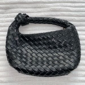 🖤Black Woven Handbag